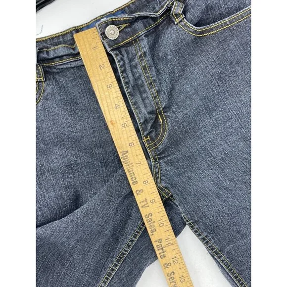 Jean Bay Women's Bootcut Denim Jeans Mid Rise Medium Wash Embroidered Size 6P - Picture 10 of 12